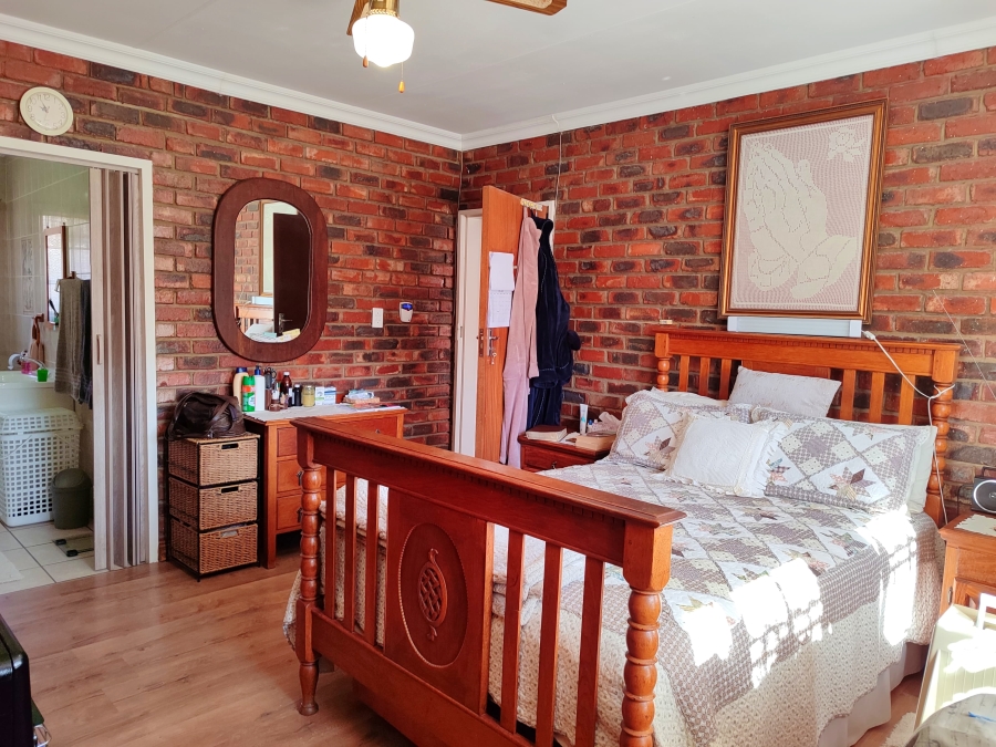 3 Bedroom Property for Sale in Vaal Park North West